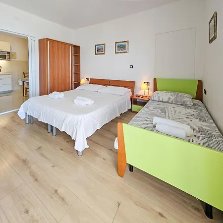 Apartman Miline-5 By Interhome